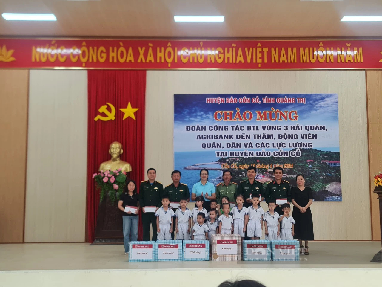 Quảng Trị: Agribank tiếp sức cùng quân dân huyện đảo Cồn Cỏ vươn khơi, bám biển- Ảnh 2.