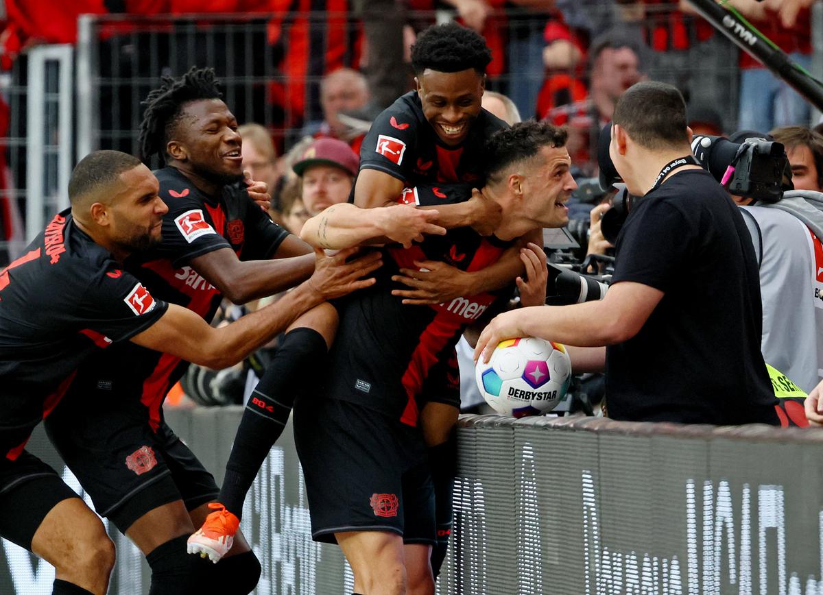 Bayer Leverkusen vô địch Bundesliga 2023/2024: Hãy quên “Neverkusen” đi…- Ảnh 2.