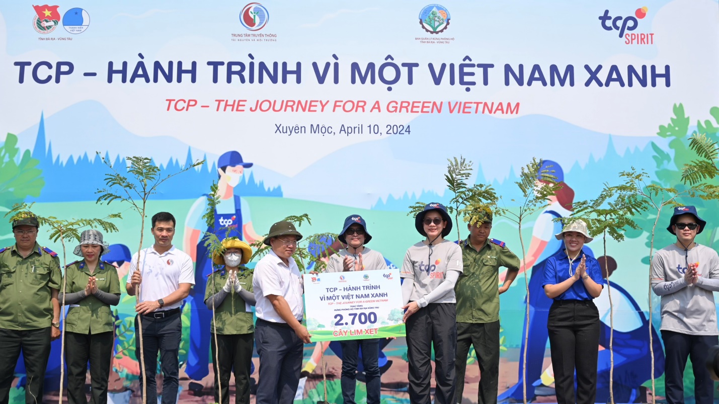Khởi động chương trình “TCP – Hành trình vì một Việt Nam xanh” chung sức trồng 2.700 cây xanh tại tỉnh Bà Rịa - Vũng- Ảnh 2.