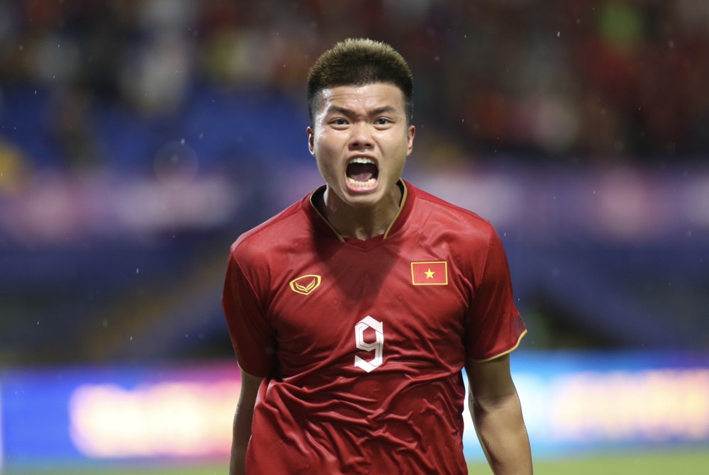 Bố tiền đạo Nguyễn Văn Tùng: “Con trai tôi sẽ ghi bàn giúp U23 Việt Nam chiến thắng"- Ảnh 1.