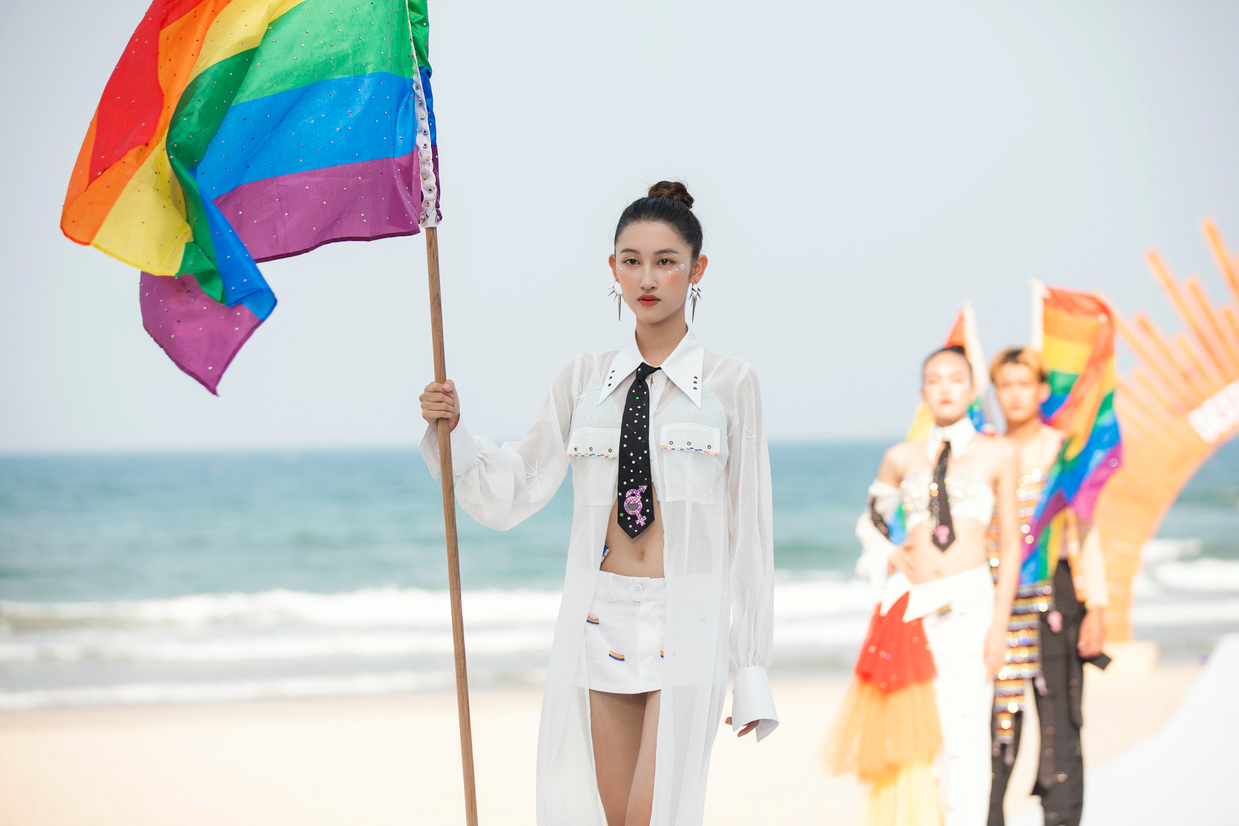 Nhà thiết kế trẻ Huỳnh Thành Phát mang "Khởi sắc" đến Destination Runway Fashion Week 2024- Ảnh 2.