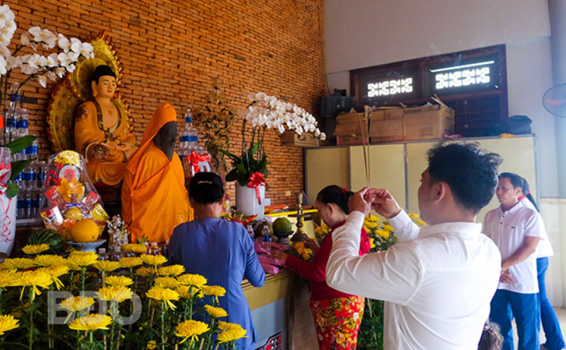 Một pho tượng cổ văn hóa Champa mang tên Phật lồi là Bảo vật quốc đang ở thôn này của Bình Định- Ảnh 2.