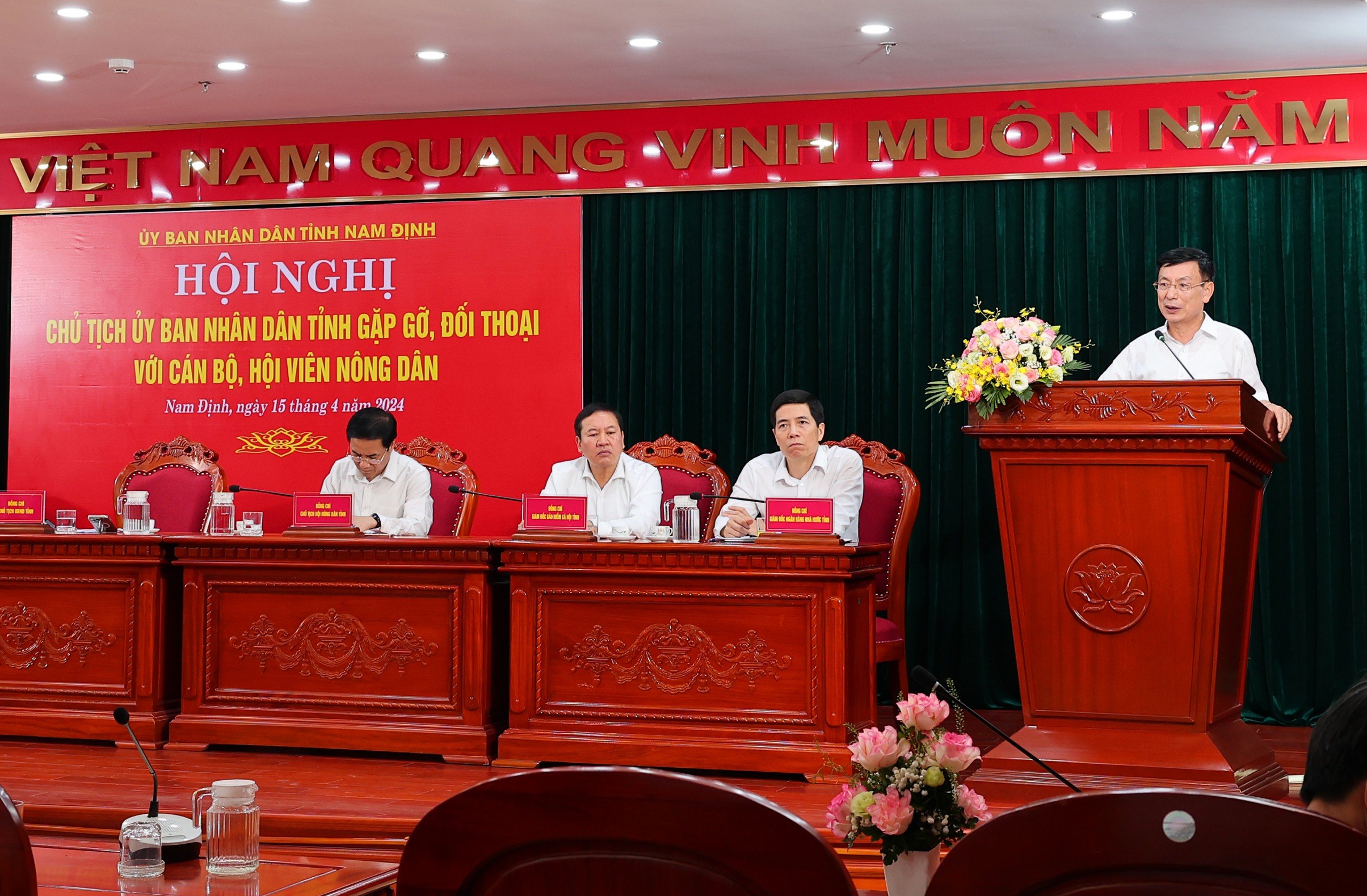 Chủ tịch UBND tỉnh Nam Định đối thoại với nông dân: Giải đáp 5 vấn đề lớn nông dân quan tâm- Ảnh 3.