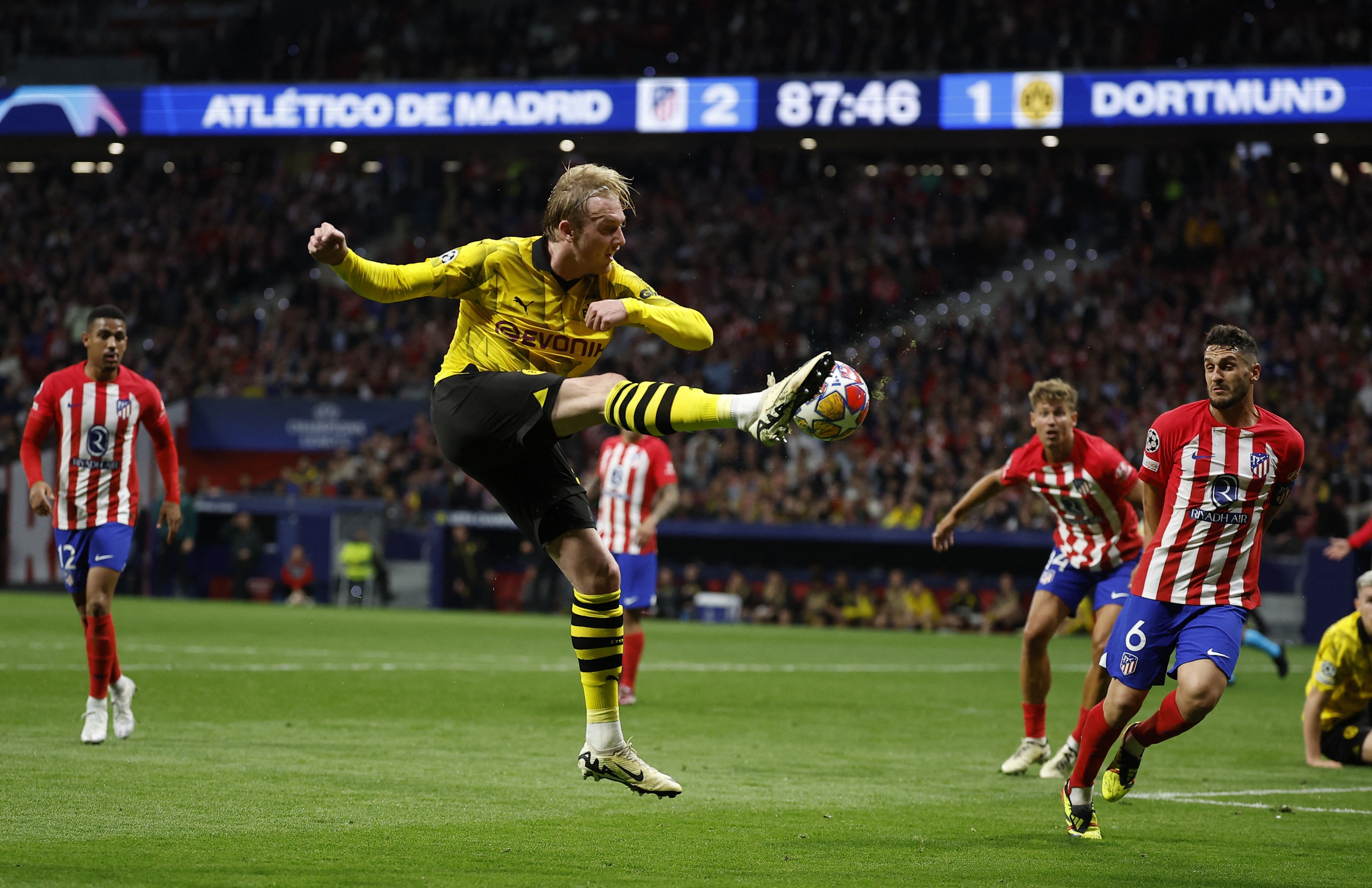 Dortmund vs Atletico Madrid (2h ngày 17/4): Thế cờ khó đảo ngược- Ảnh 2.