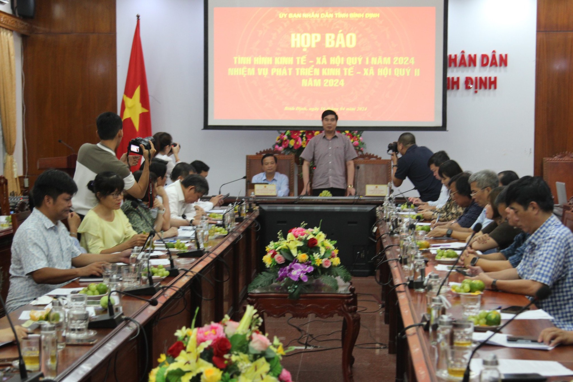 Phó Chủ tịch UBND tỉnh Bình Định lên tiếng trước vụ huyện chi sai 5,3 tỷ đồng "đòi" 172 lần không được- Ảnh 2.