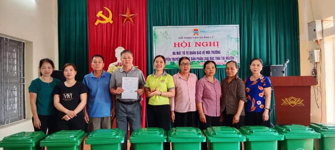 Thái Nguyên: Hội Nông dân xã Phủ Lý ra mắt Tổ tự quản bảo vệ môi trường - Ảnh 1.