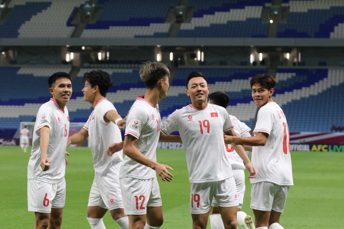 U23 Việt Nam chiến thắng, CĐV cảm ơn… thủ môn U23 Kuwait- Ảnh 1.