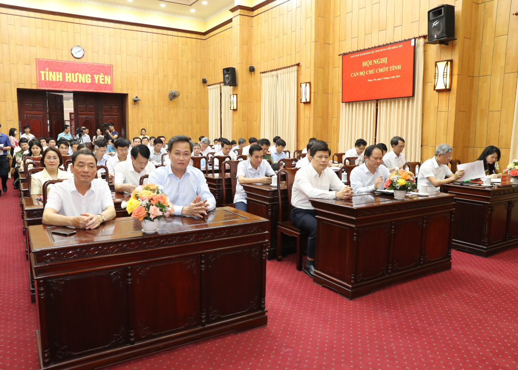 Giám đốc Sở Nội vụ được bầu giữ chức Chủ nhiệm Ủy ban Kiểm tra Tỉnh ủy Hưng Yên- Ảnh 1.