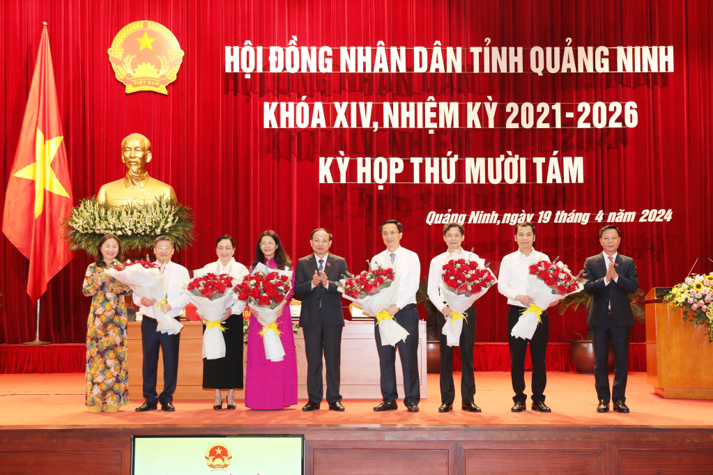 Quảng Ninh có 5 tân Ủy viên UBND tỉnh nhiệm kỳ 2021 - 2026- Ảnh 2.