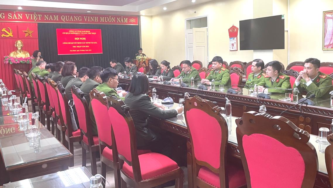 Xác minh tài sản, thu nhập với 12 cán bộ Công an tỉnh Nam Định- Ảnh 1.