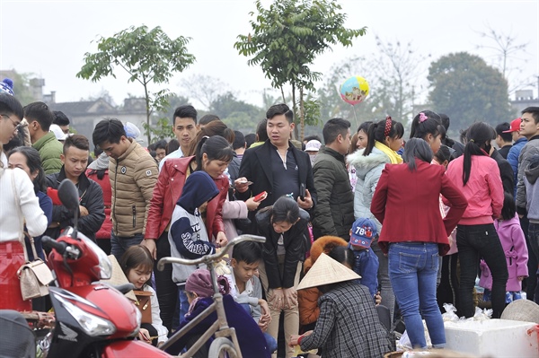 Chợ làng cổ, chợ cầu may độc lạ nhất ở tỉnh Nam Định, cả năm vắng lặng, sao chỉ tấp nập một phiên?- Ảnh 2.