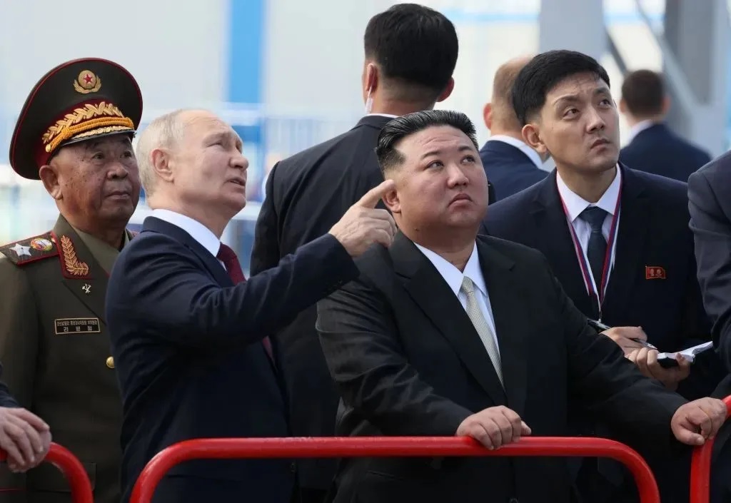 Mỹ cảnh báo rắn Trung Quốc không hỗ trợ Nga, tố Triều Tiên tiếp tục gửi vũ khí 'khủng' cho Moscow- Ảnh 2.