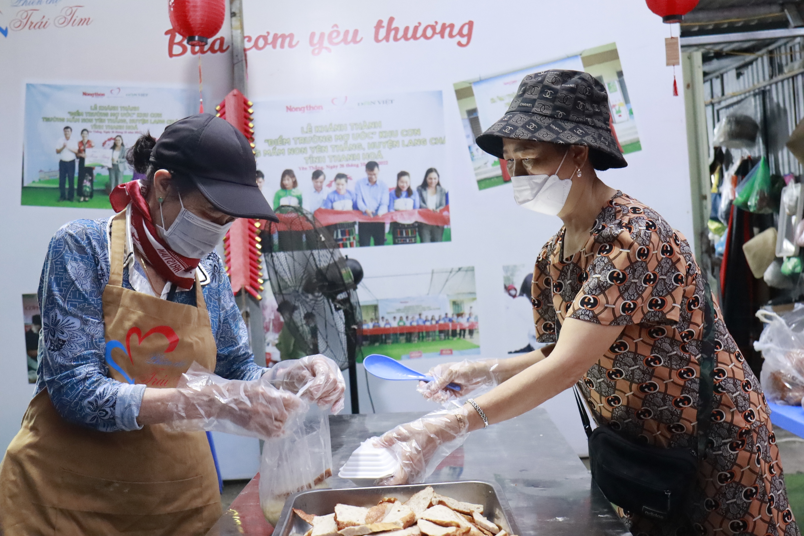 Xoa dịu “trái tim mặc cảm” bằng “ánh sáng" của lòng nhân ái- Ảnh 16.