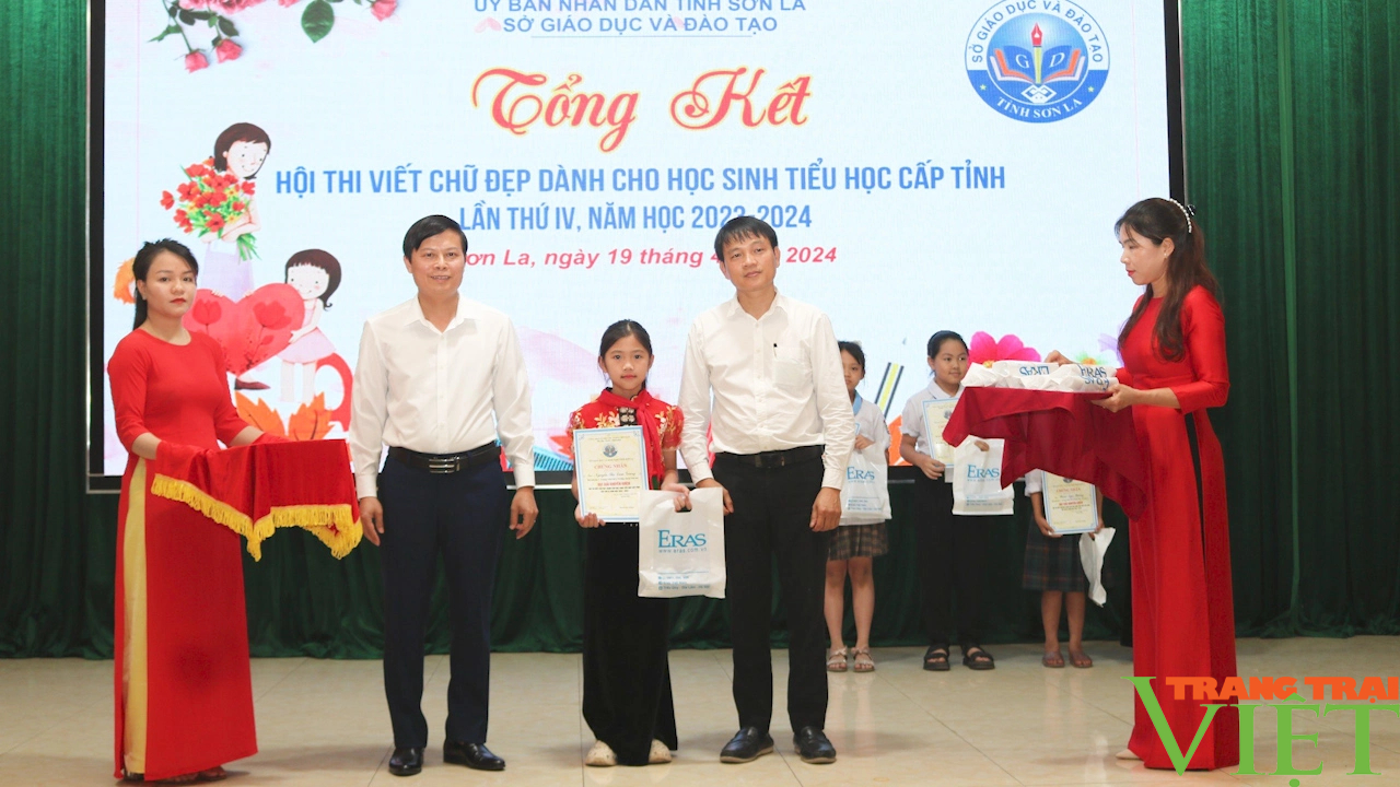 Sơn La: Hàng trăm học sinh đạt giải Hội thi viết chữ đẹp- Ảnh 3.