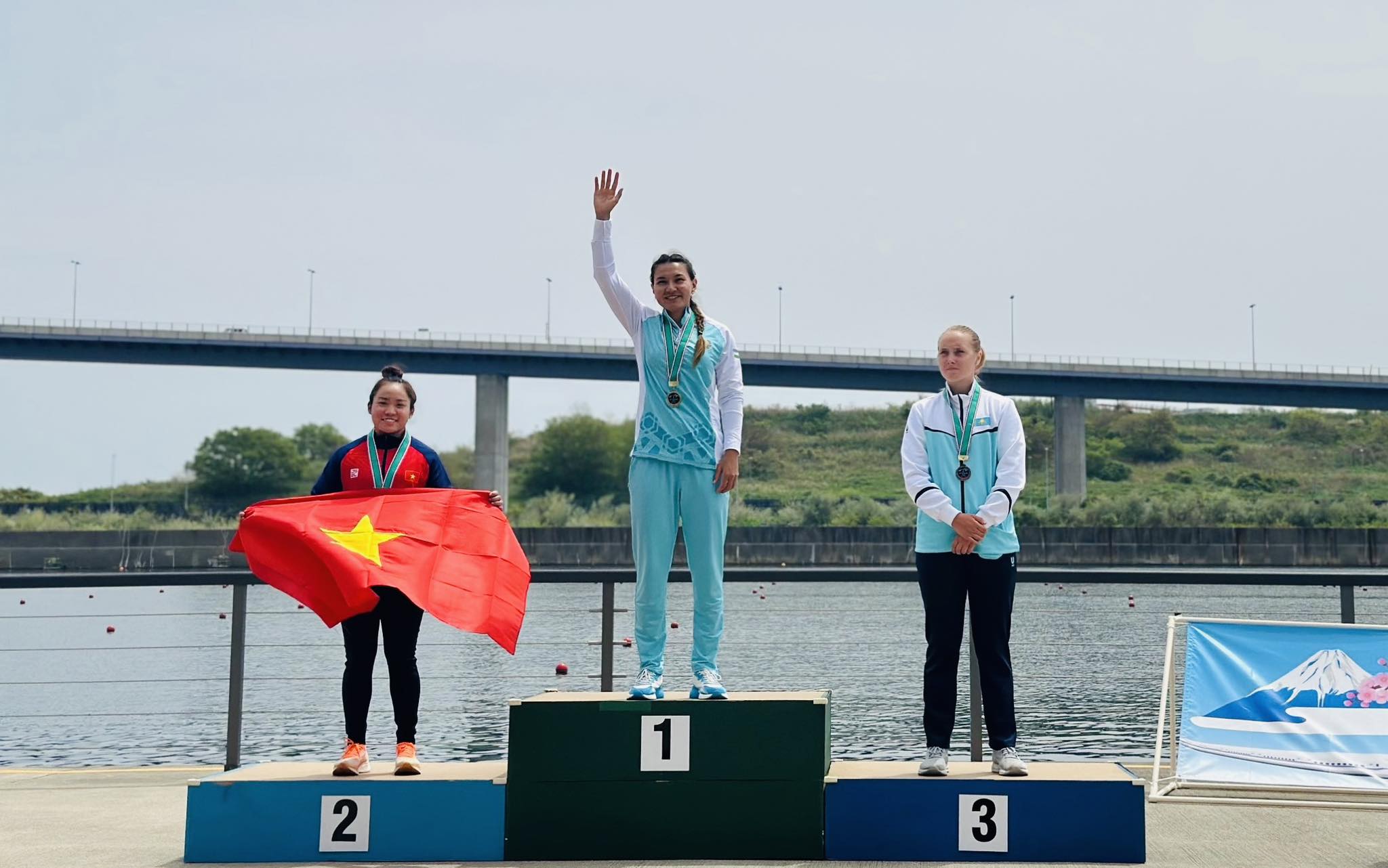 Nguyễn Thị Hương so kè từng phần trăm giây, giành vé dự Olympic lịch sử môn canoe- Ảnh 3.
