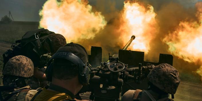 Mỹ tiết lộ diễn biến trận chiến sẽ thay đổi như thế nào sau khi thông qua gói viện trợ cho Ukraine - Ảnh 1.