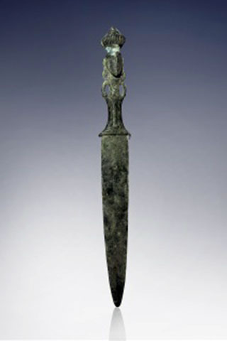 Thanh kiếm ngắn, giáo, dao găm, mũi tên-những vũ khí của người Việt cổ, là cổ vật thuộc văn hóa Đông Sơn - Ảnh 2.