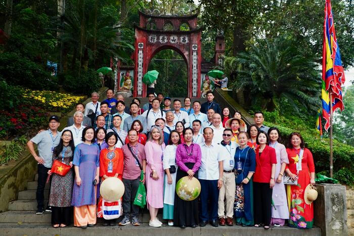 Gần 70 kiều bào trở về từ 21 quốc gia dự Giỗ Tổ Hùng Vương - Lễ hội đền Hùng 2024- Ảnh 2.