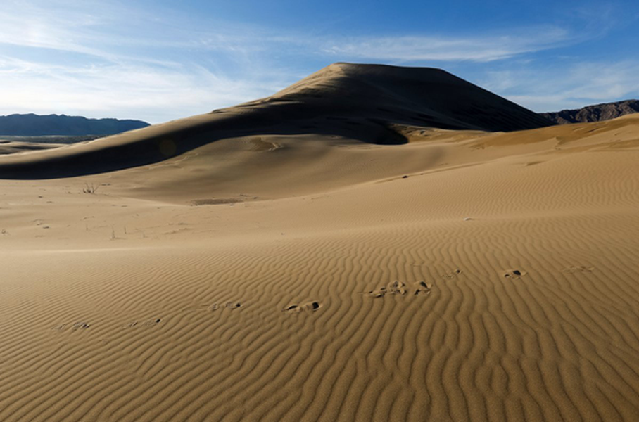 Cồn cát phát ra âm thanh kỳ lạ, du dương khiến giới khoa học ngỡ ngàng- Ảnh 1.