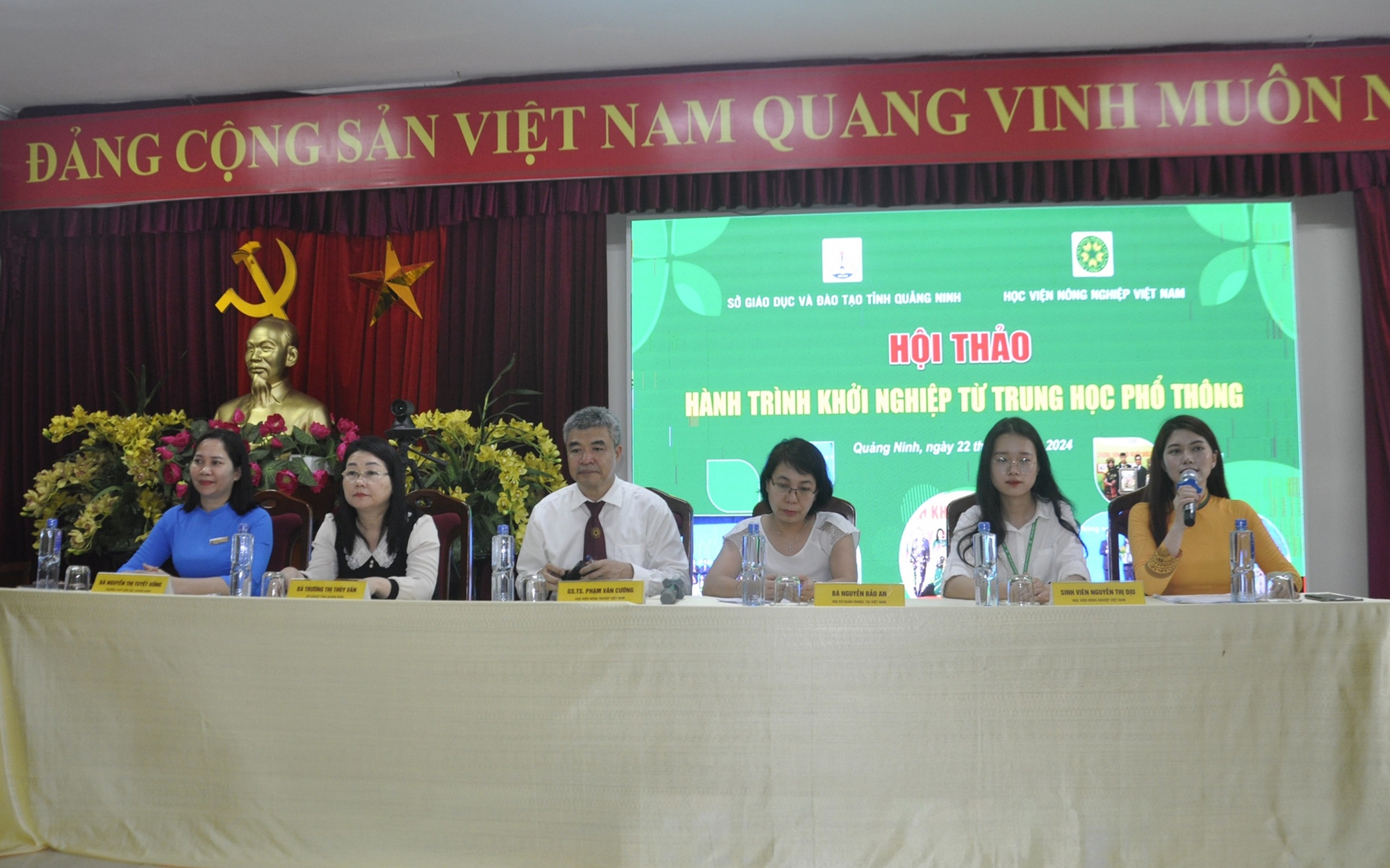 Học viện Nông nghiệp Việt Nam ươm mầm, trang bị kiến thức khởi nghiệp cho học sinh THPT tỉnh Quảng Ninh