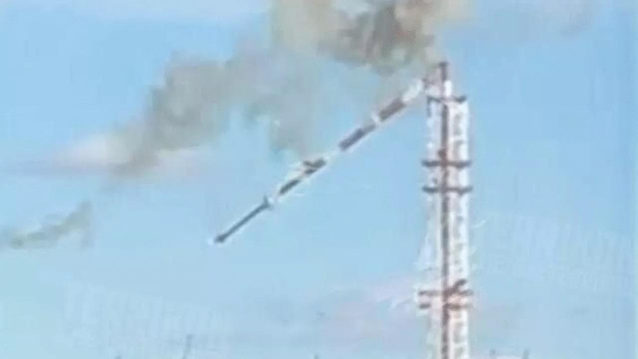 Nga phá hủy tháp truyền hình khổng lồ ở Ukraine- Ảnh 1.