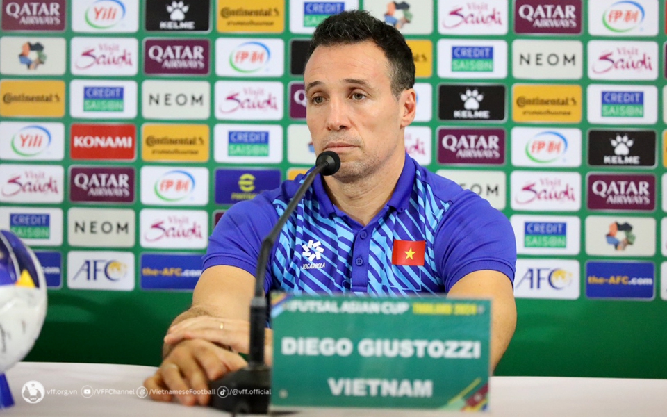 HLV ĐT futsal Việt Nam nói gì trước trận tranh vé dự World Cup với Uzbekistan?