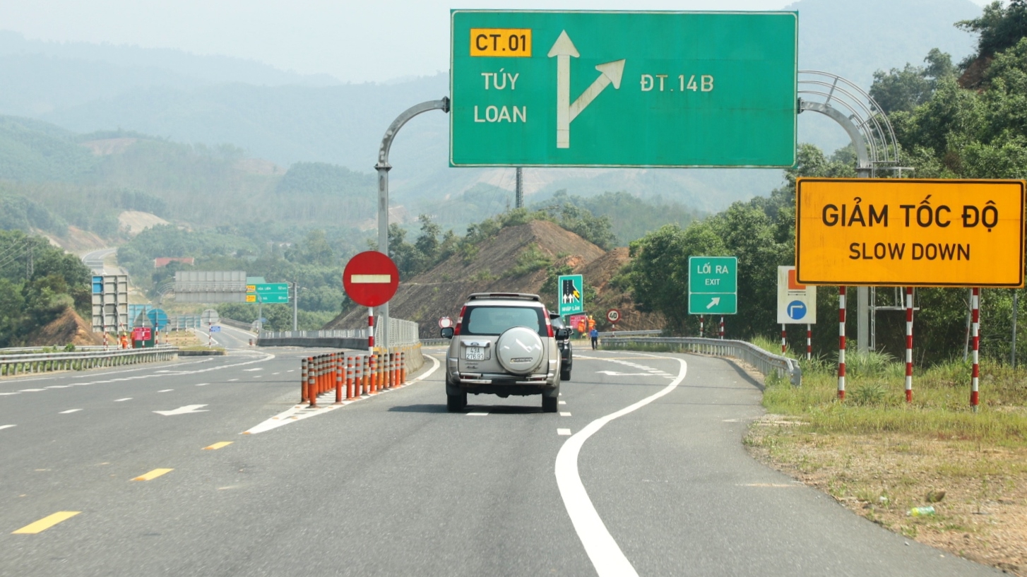 Chủ tịch Quốc hội Vương Đình Huệ lưu ý việc đầu tư hạ tầng, trạm dừng nghỉ trên các tuyến cao tốc- Ảnh 3.