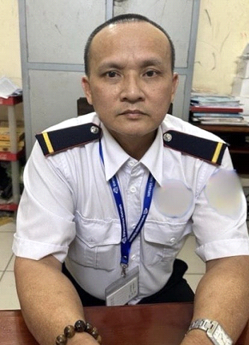 Trốn truy nã 20 năm, người đàn ông ở Hà Nội bị bắt giữ trong thân phận bất ngờ- Ảnh 1.
