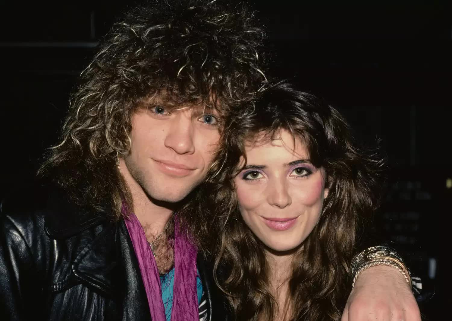 Hôn nhân kéo dài 35 năm đầy ngẫu hứng của Bon Jovi- Ảnh 1.