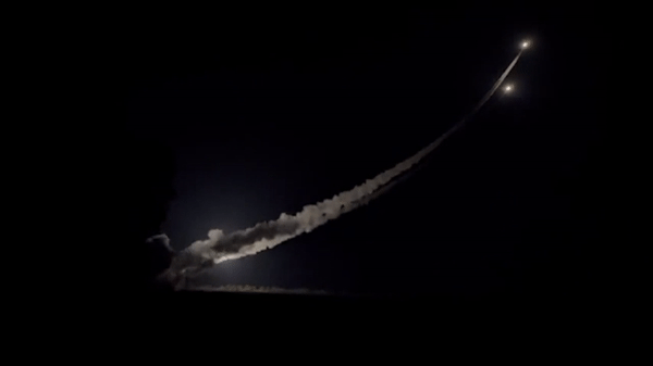 Mỹ bí mật chuyển tên lửa tầm bắn 300 km cho Ukraine- Ảnh 11.