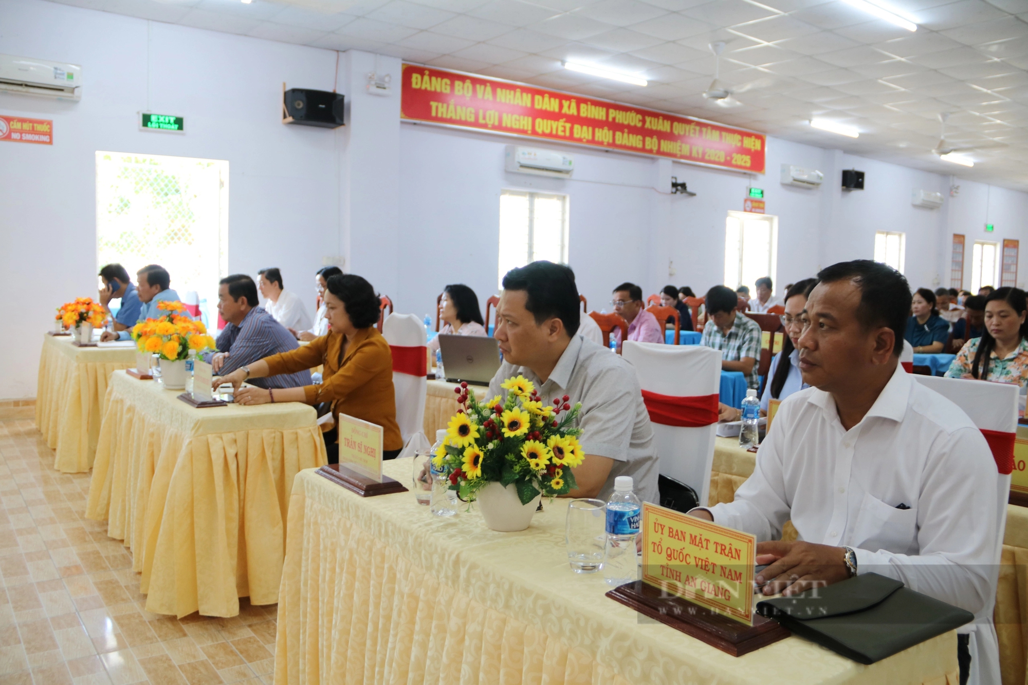 Chủ tịch Ban Chấp hành T.Ư Hội Nông dân Việt Nam Lương Quốc Đoàn tiếp xúc cử tri tại An Giang- Ảnh 3.
