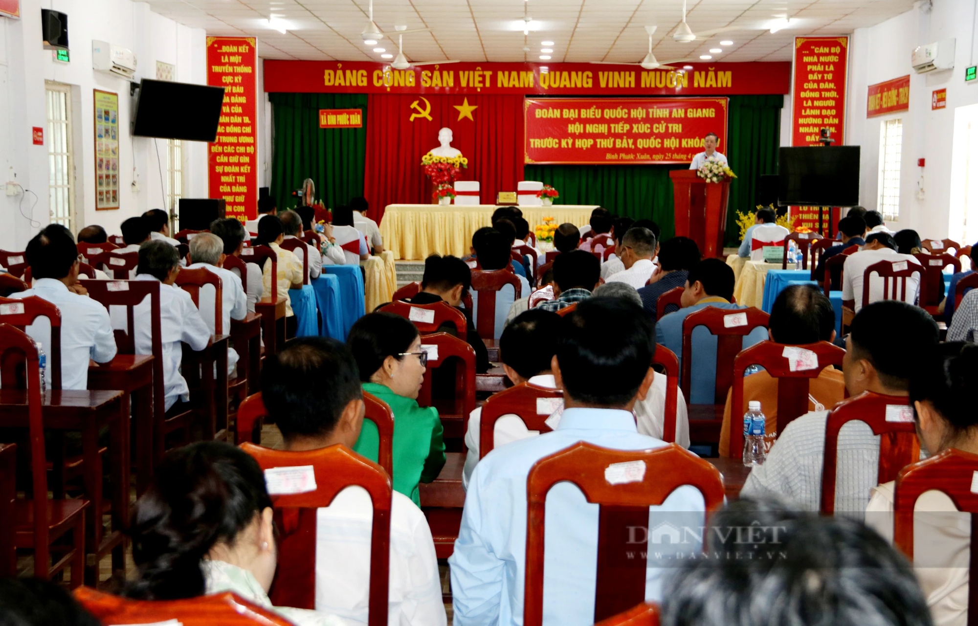 Chủ tịch Ban Chấp hành T.Ư Hội Nông dân Việt Nam Lương Quốc Đoàn tiếp xúc cử tri tại An Giang- Ảnh 6.