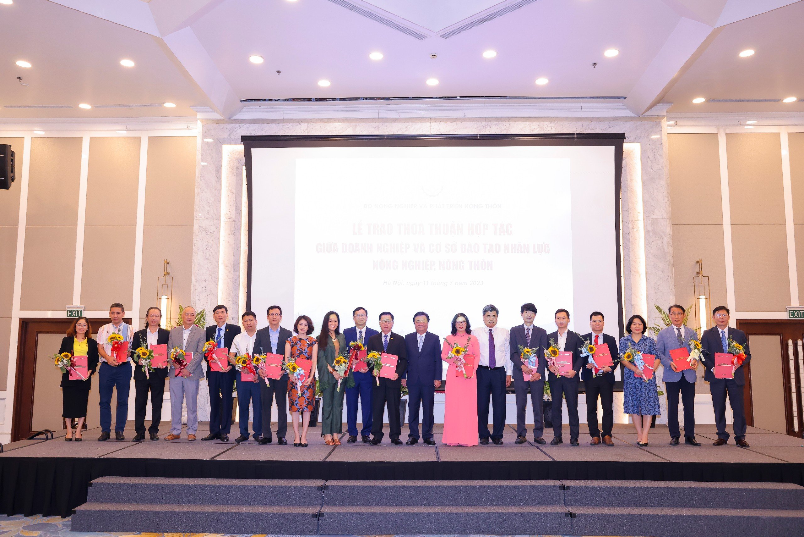 Học viện Nông nghiệp Việt Nam khơi dậy tinh thần khởi nghiệp cho học sinh THPT tỉnh Lai Châu- Ảnh 1.