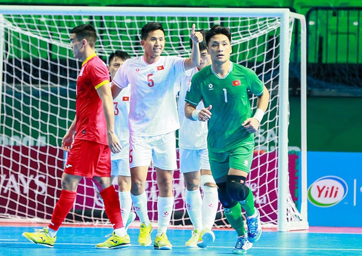 Cột dọc ngăn ĐT futsal Việt Nam tiệm cận vé dự World Cup ở giây cuối cùng!- Ảnh 3.