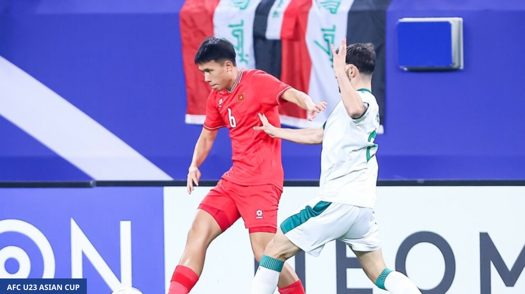 VAR vào cuộc, U23 Việt Nam nhận phạt đền, thẻ đỏ trước U23 Iraq- Ảnh 3.