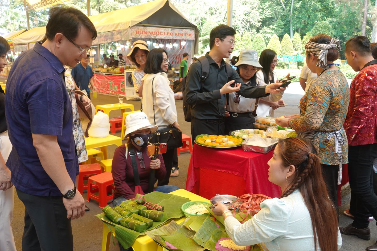 Đặc sắc Lễ hội Ẩm thực ba miền tại Thảo cầm viên Sài Gòn- Ảnh 1.