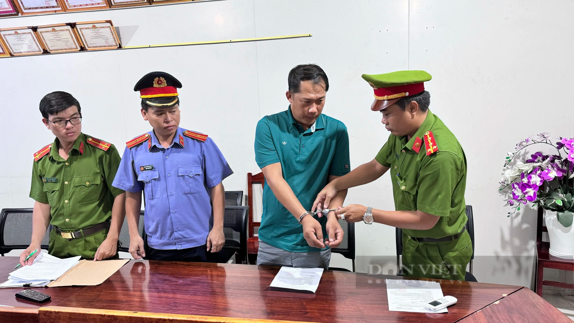 Nguyên Chủ tịch UBND xã ở Phú Quốc nghi nhận hối lộ tiền tỷ để làm ngơ cho đối tượng phân lô bán đất rừng- Ảnh 1.