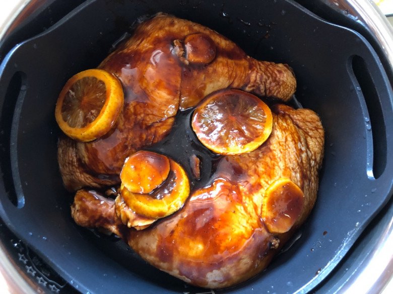 Cho thịt gà vào nồi cơm điện, hơn nửa tiếng sau được món ngon ăn mãi không chán- Ảnh 7.