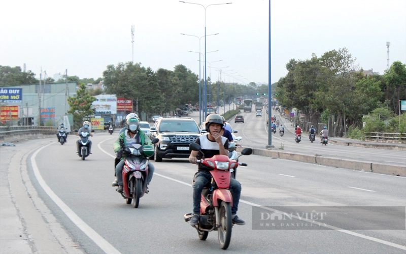 Đoạn Vành đai 3 trùng với đường Mỹ Phước - Tân Vạn dài 15,3km, đã xây dựng 6 làn xe. Ảnh: Trần Khánh