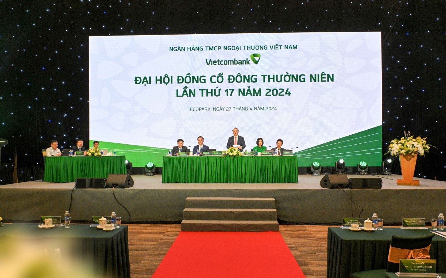 Vietcombank tổ chức thành công Đại hội đồng cổ đông thường niên lần thứ 17 năm 2024- Ảnh 1.