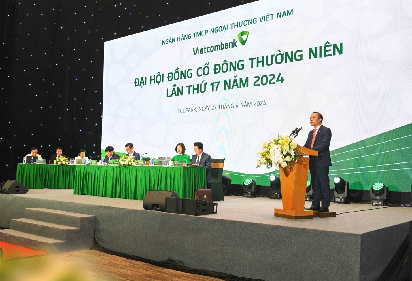 Vietcombank tổ chức thành công Đại hội đồng cổ đông thường niên lần thứ 17 năm 2024- Ảnh 2.