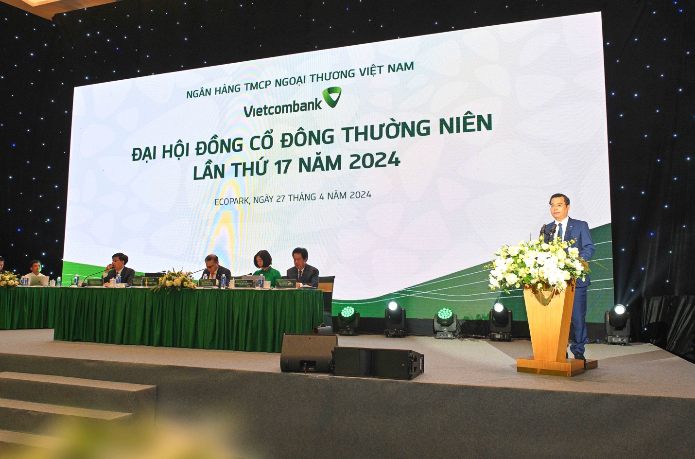 Vietcombank tổ chức thành công Đại hội đồng cổ đông thường niên lần thứ 17 năm 2024- Ảnh 4.