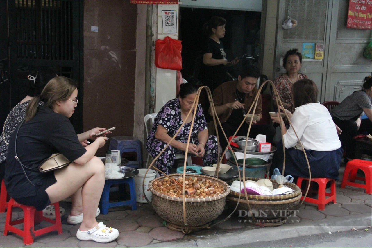 Món bún ốc nguội giải nhiệt mùa hè ở Hà Nội- Ảnh 4.