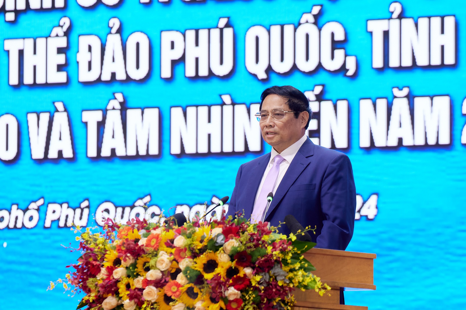 Thủ tướng Phạm Minh Chính khảo sát các dự án tại Thị trấn Hoàng Hôn, Phú Quốc - Ảnh 11.