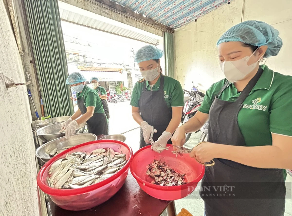 Nữ y sĩ Đà Nẵng khởi nghiệp với món ăn làm từ một loài cá, tạo việc làm, thu nhập tốt cho nhiều lao động- Ảnh 4.