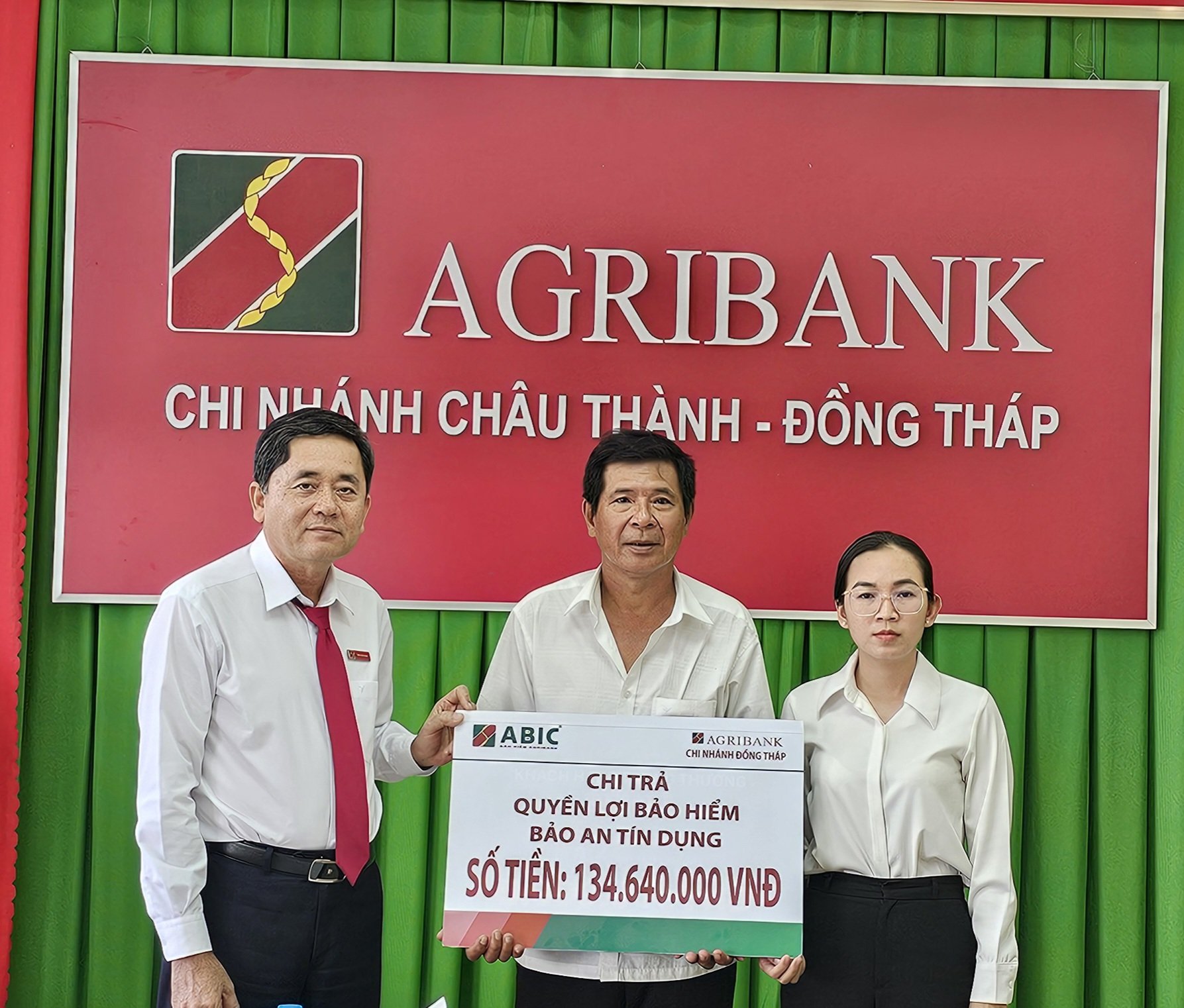 Chi trả 3,282 tỷ đồng quyền lợi Bảo hiểm BATD cho khách hàng vay vốn tại Agribank CN Đồng Tháp- Ảnh 1.