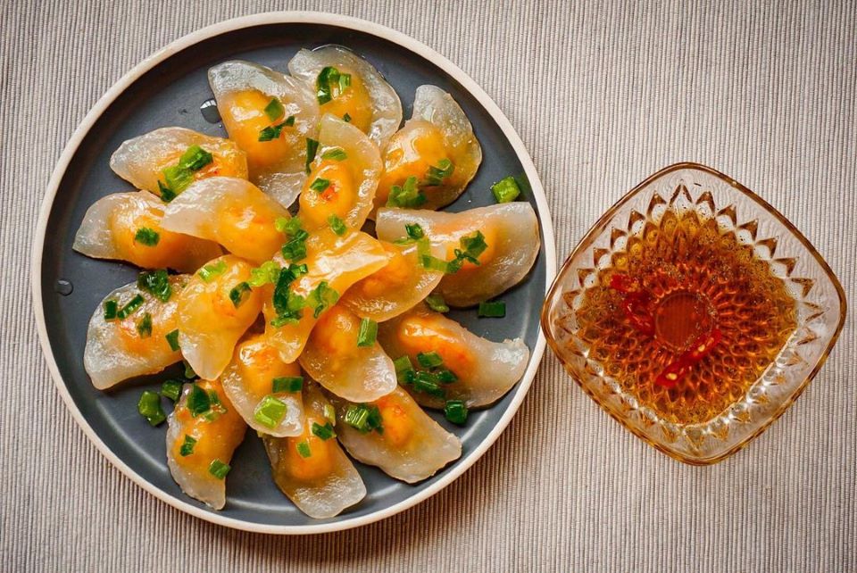 Một loại bánh của Việt Nam được CNN vinh danh là loại bánh có vỏ bọc ngon nhất thế giới- Ảnh 1.