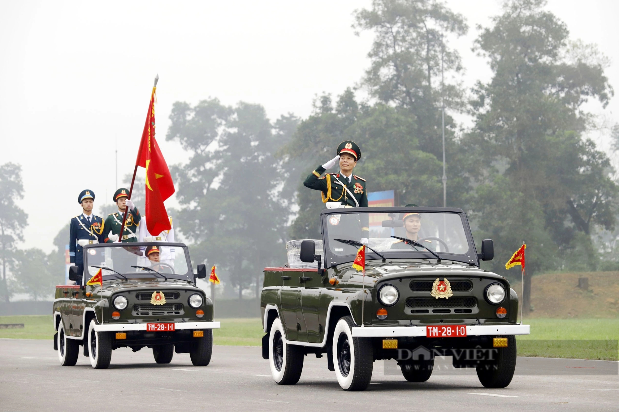 Ảnh ấn tượng về các lực lượng tham gia diễu binh, diễu hành kỷ niệm 70 năm chiến thắng Điện Biên Phủ- Ảnh 3.