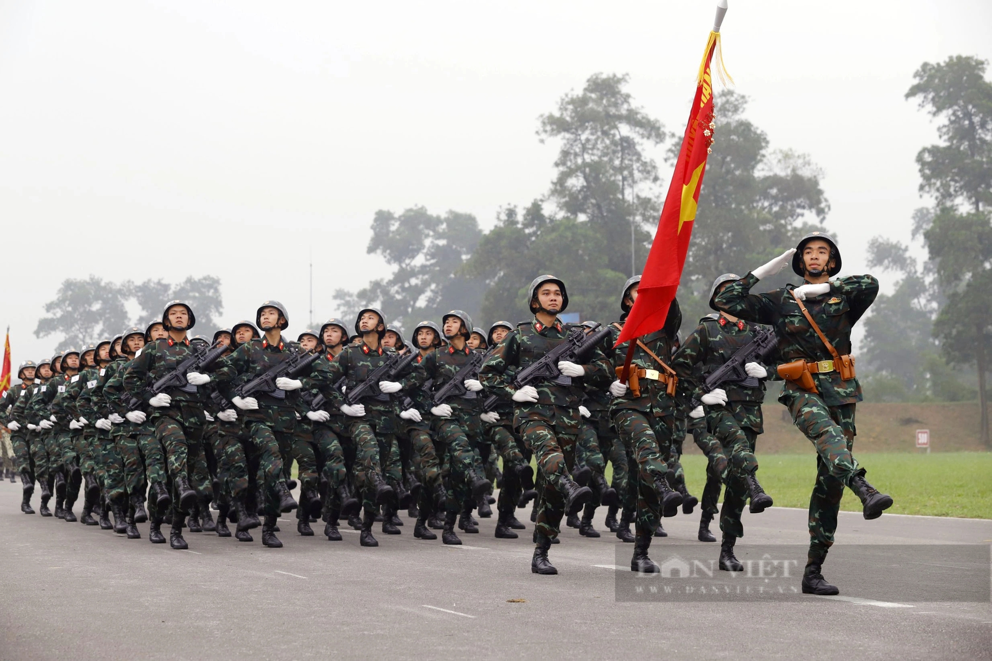 Ảnh ấn tượng về các lực lượng tham gia diễu binh, diễu hành kỷ niệm 70 năm chiến thắng Điện Biên Phủ- Ảnh 6.