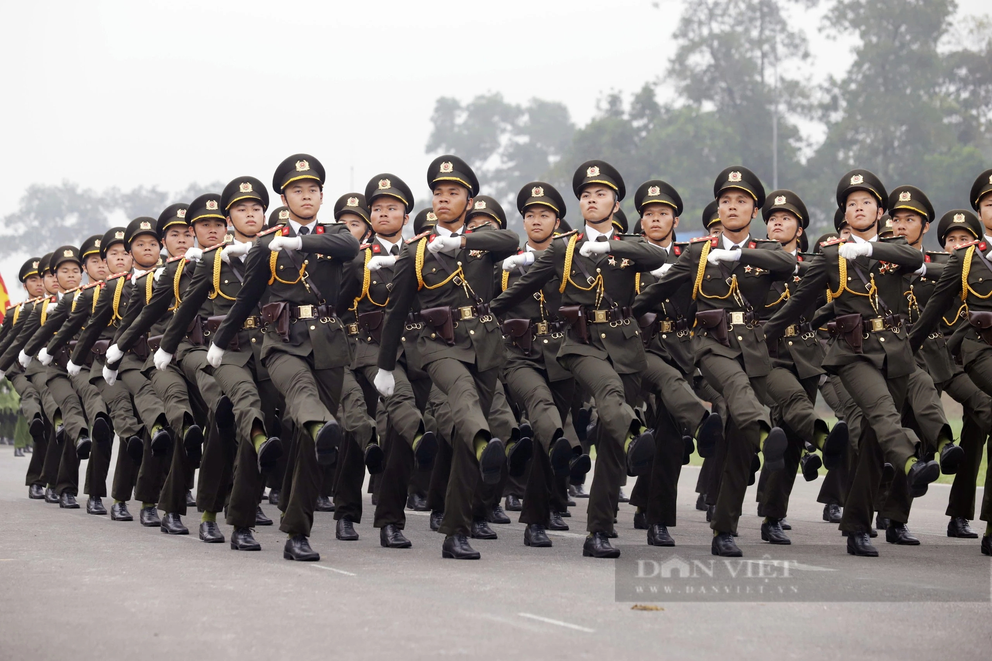 Ảnh ấn tượng về các lực lượng tham gia diễu binh, diễu hành kỷ niệm 70 năm chiến thắng Điện Biên Phủ- Ảnh 13.